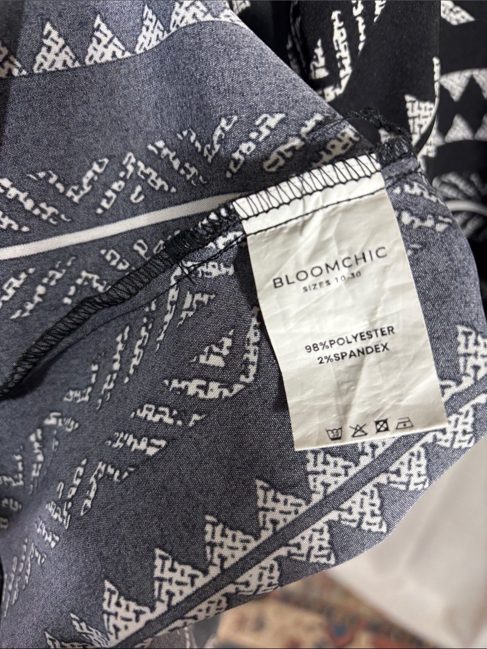 BloomChic Black & White Geometric Print Maxi Dress - Picture 6 of 6